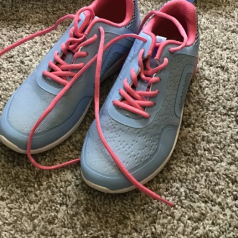 Women's vionic sneakers without the vionic insoles Blue and Pink 7.5